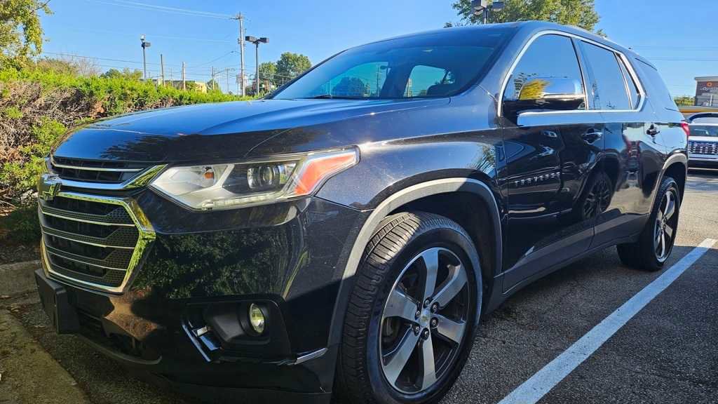 Used 2018 Chevrolet Traverse LT