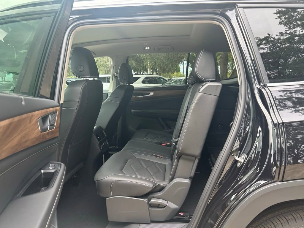 New 2026 Volkswagen Atlas SE image 42