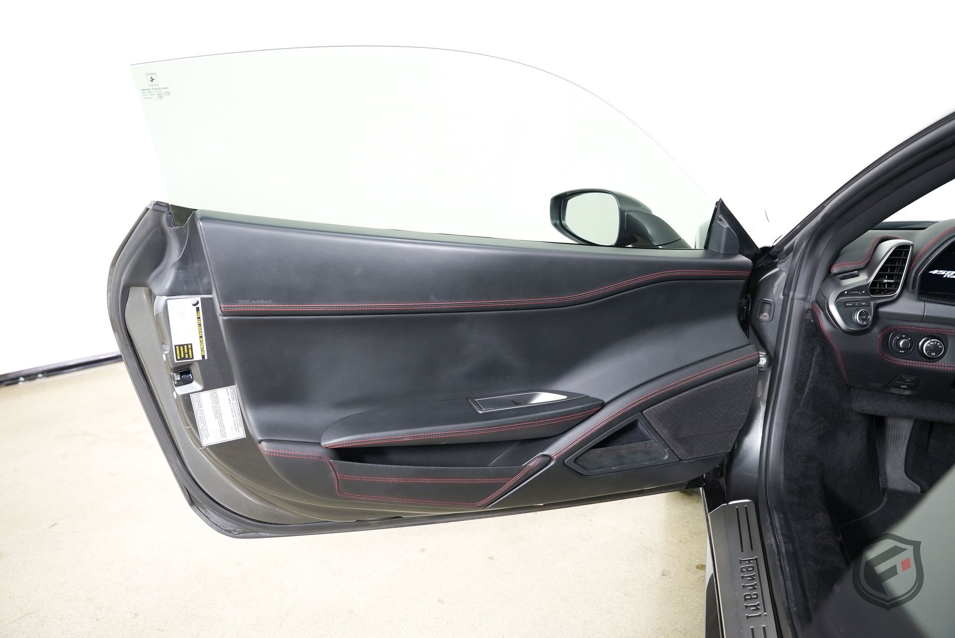 Used 2010 Ferrari 458 Italia Coupe RWD image 14