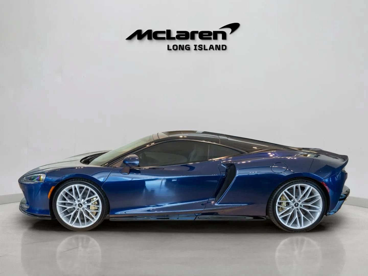 Used 2023 McLaren GT RWD image 8