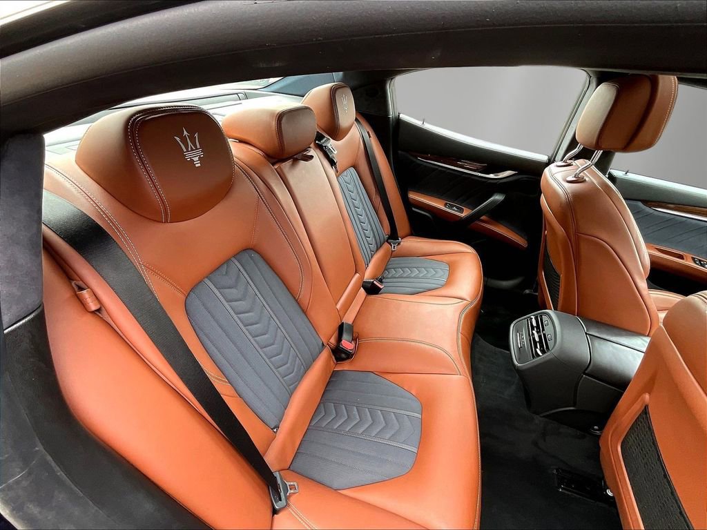 Used 2019 Maserati Ghibli S GranLusso AWD/4WD image 25