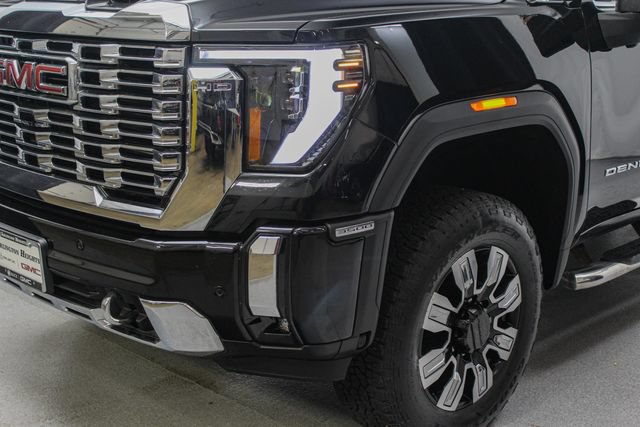 Certified 2024 GMC Sierra 3500 Denali w/ Technology Package AWD/4WD image 5