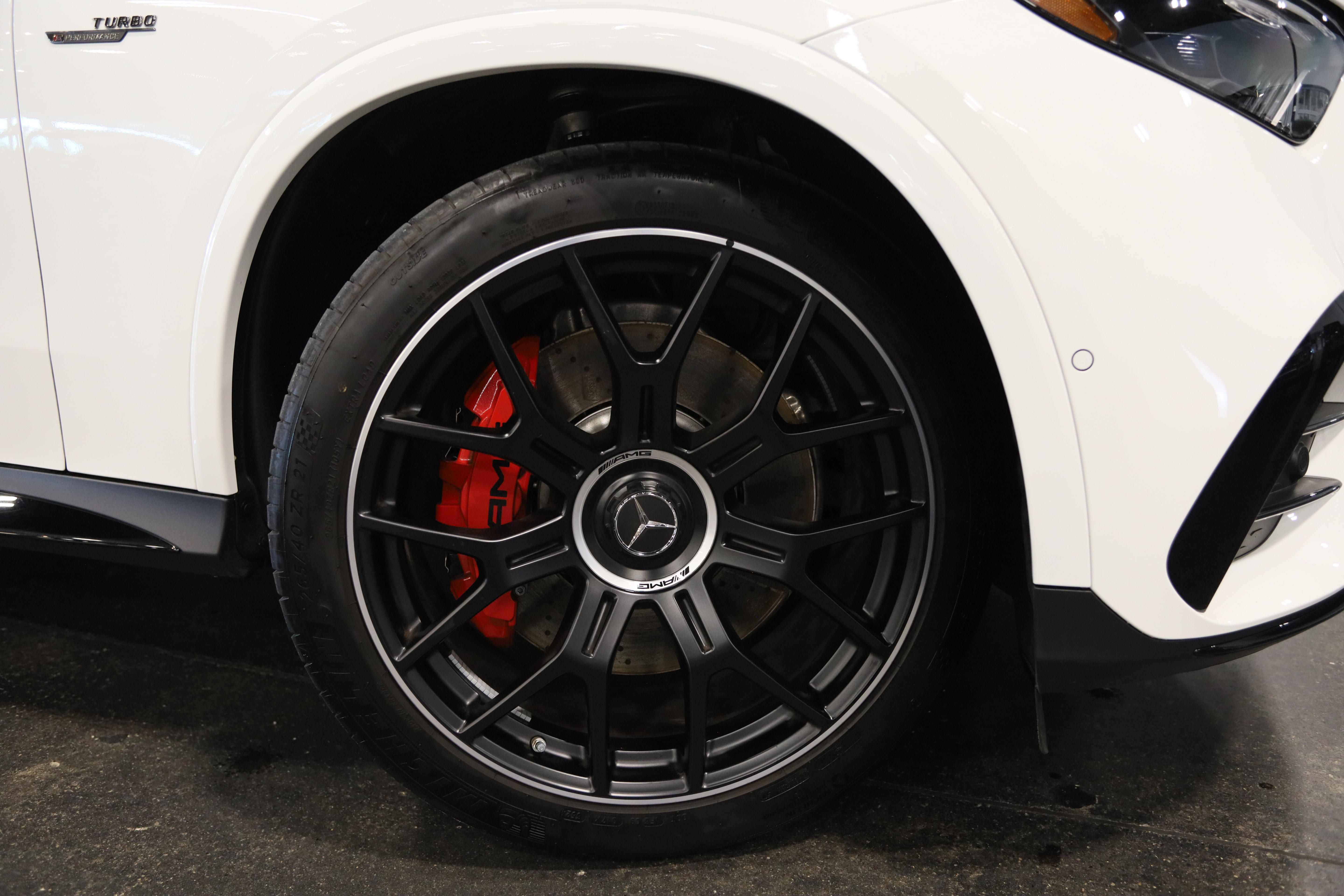 Used 2025 Mercedes-Benz GLC 63 AMG S w/ Driver Assistance Package image 10