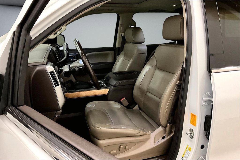 Used 2018 Chevrolet Silverado 1500 LTZ w/ Sport Package image 28