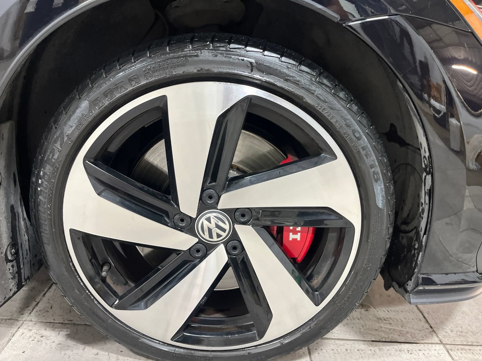 Used 2020 Volkswagen Golf 4-Door FWD image 10