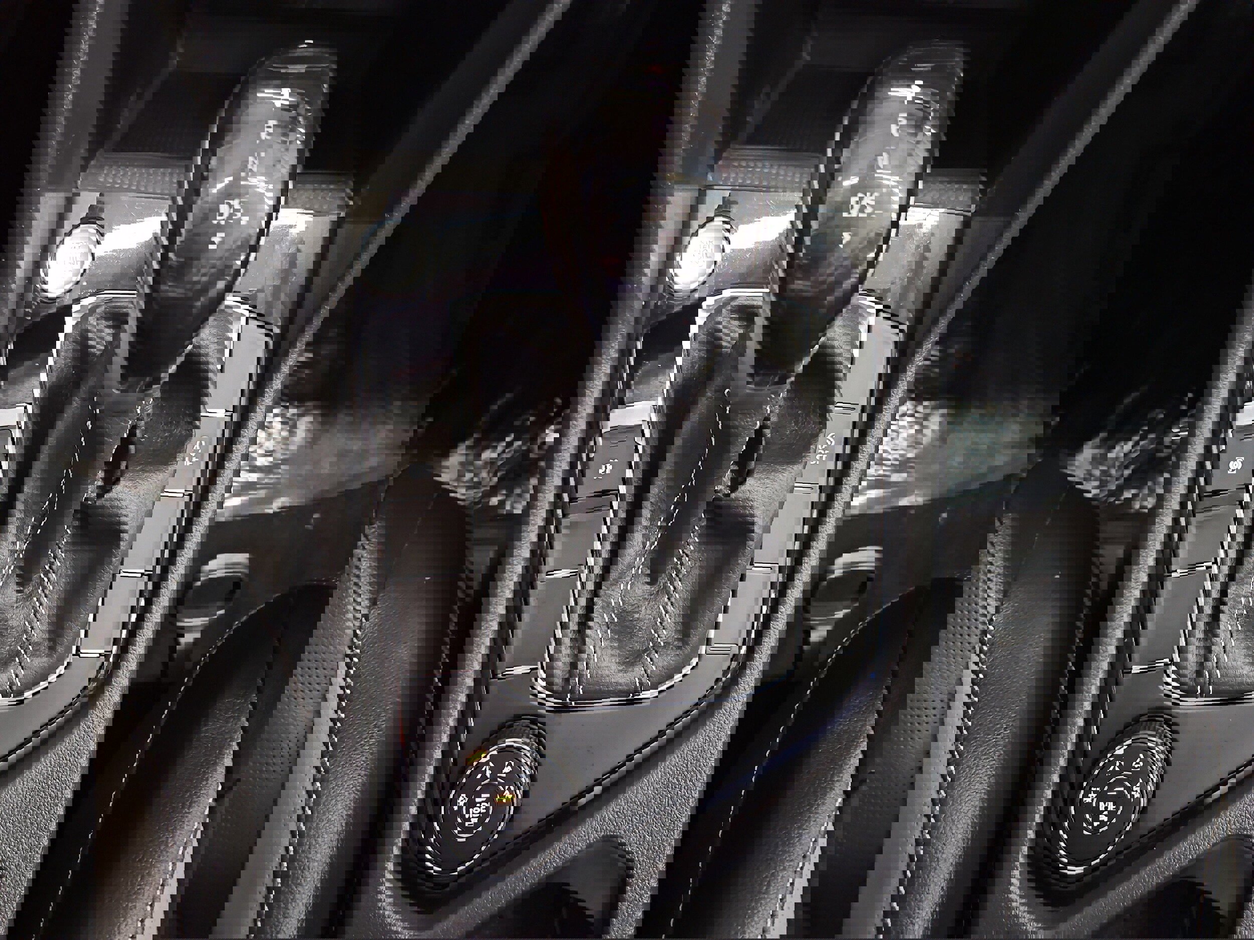 Used 2023 Volkswagen Taos SEL image 21