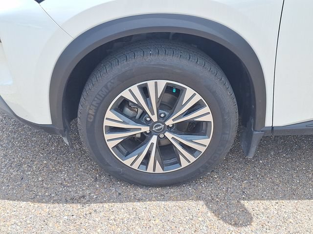 Certified 2023 Nissan Rogue SV FWD image 27