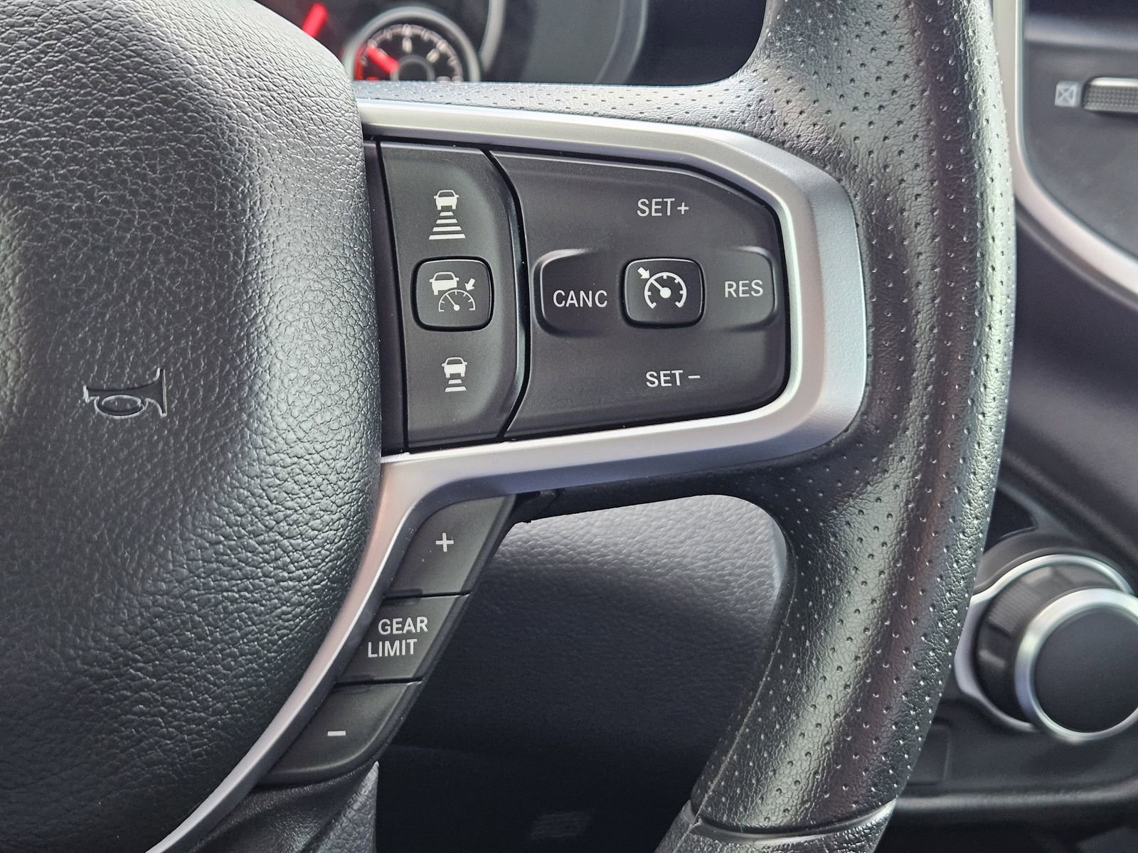 Used 2026 RAM 1500 Express AWD/4WD image 27
