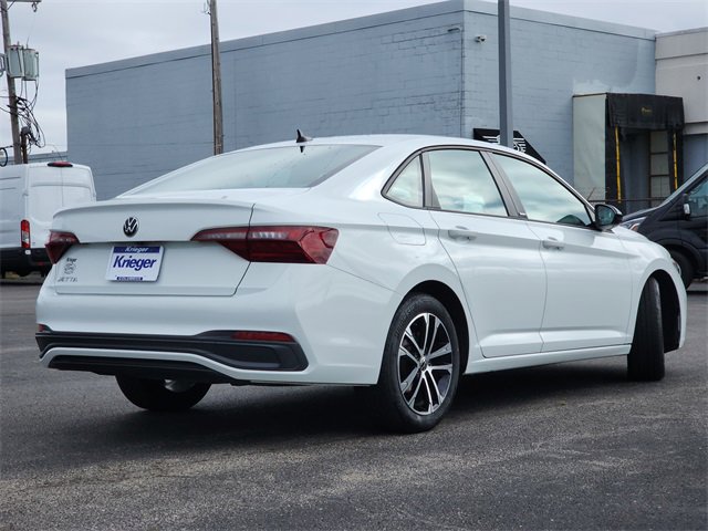 Used 2024 Volkswagen Jetta Sport image 20