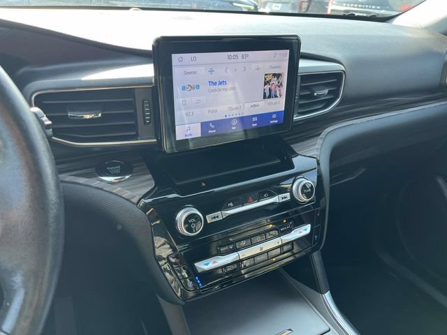 Certified 2022 Ford Explorer Limited RWD image 24