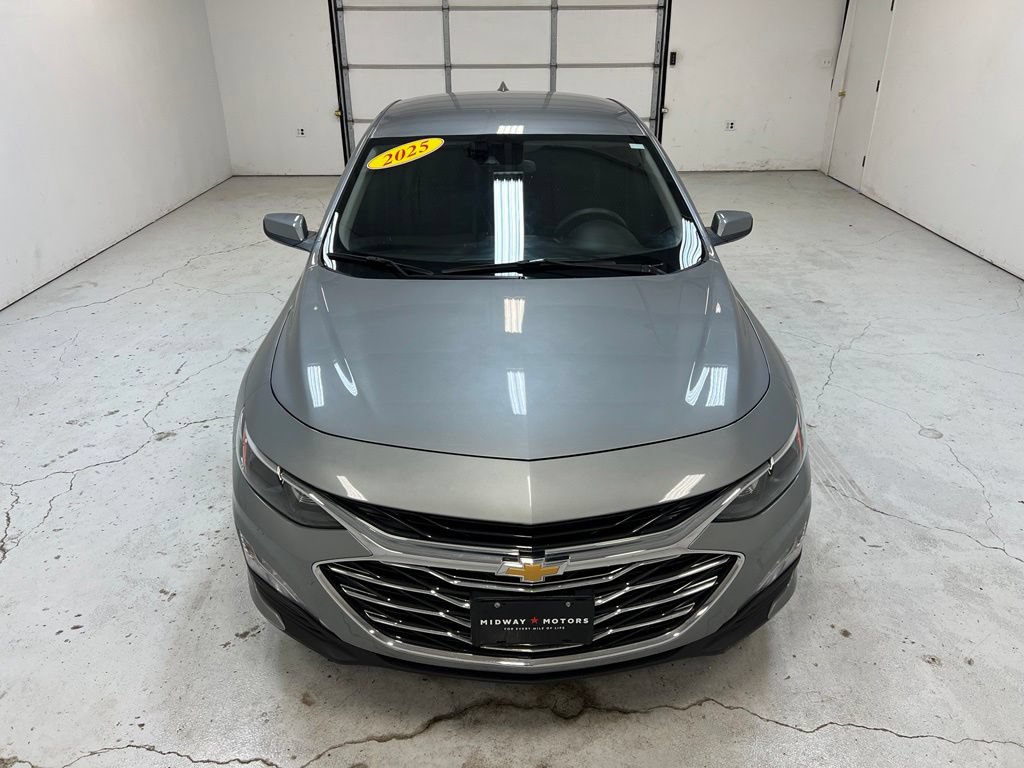 Used 2025 Chevrolet Malibu LT FWD image 7