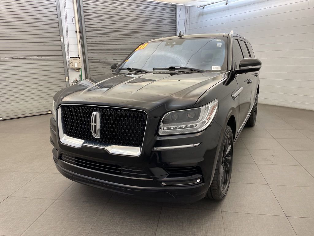 Used 2020 Lincoln Navigator Reserve w/ Equipment Group 208A Reserve image 3