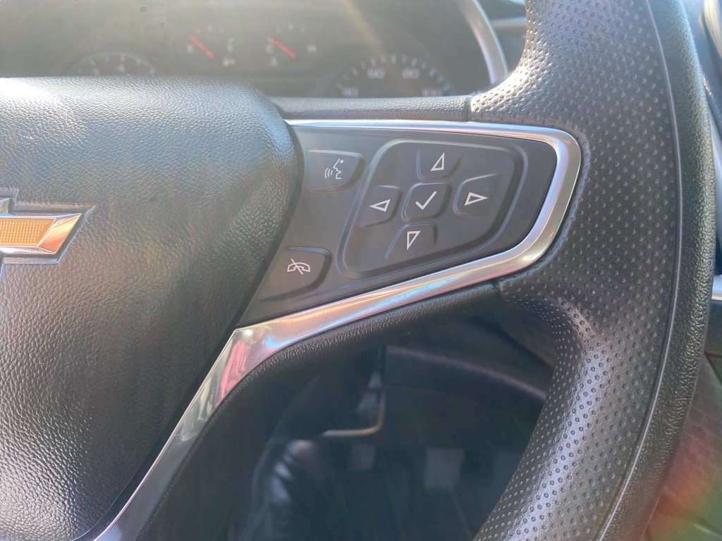 Used 2020 Chevrolet Malibu LS w/ Driver Confidence Package II image 28