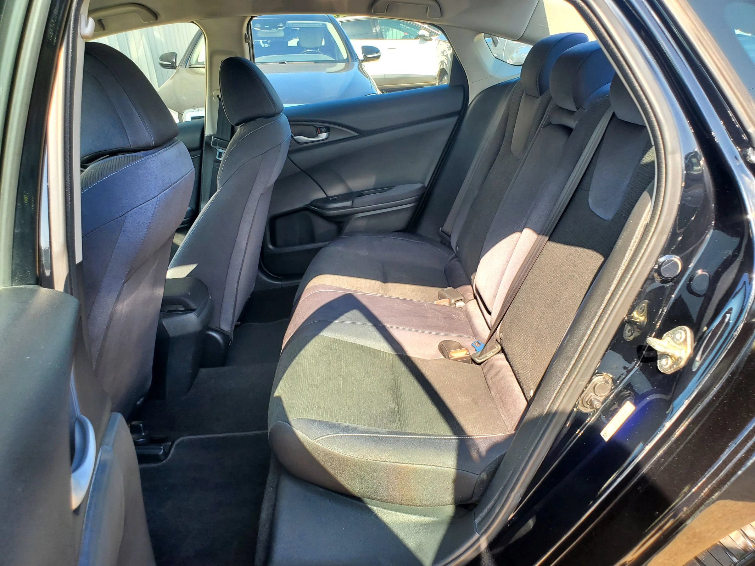 Used 2019 Honda Insight EX image 11