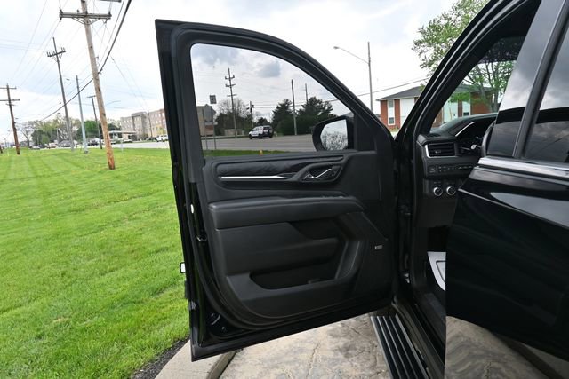 Used 2021 GMC Yukon Denali w/ Denali Ultimate Package AWD/4WD image 27