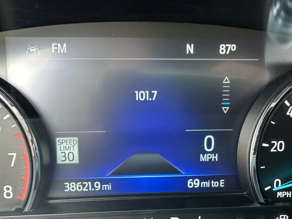 Used 2024 Ford Explorer Limited image 6