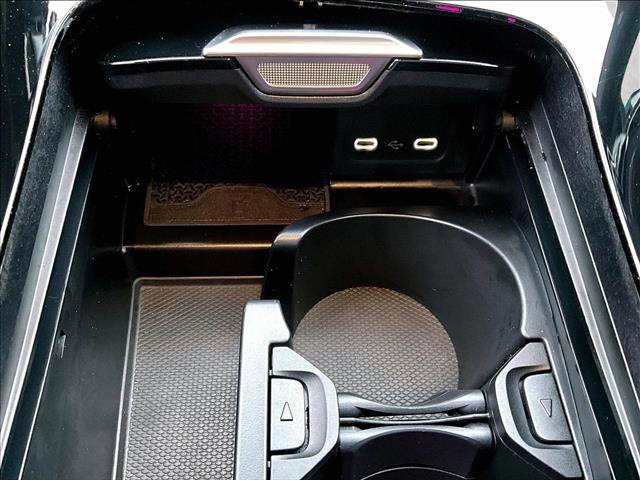 Used 2025 Mercedes-Benz C 300 Sedan image 26