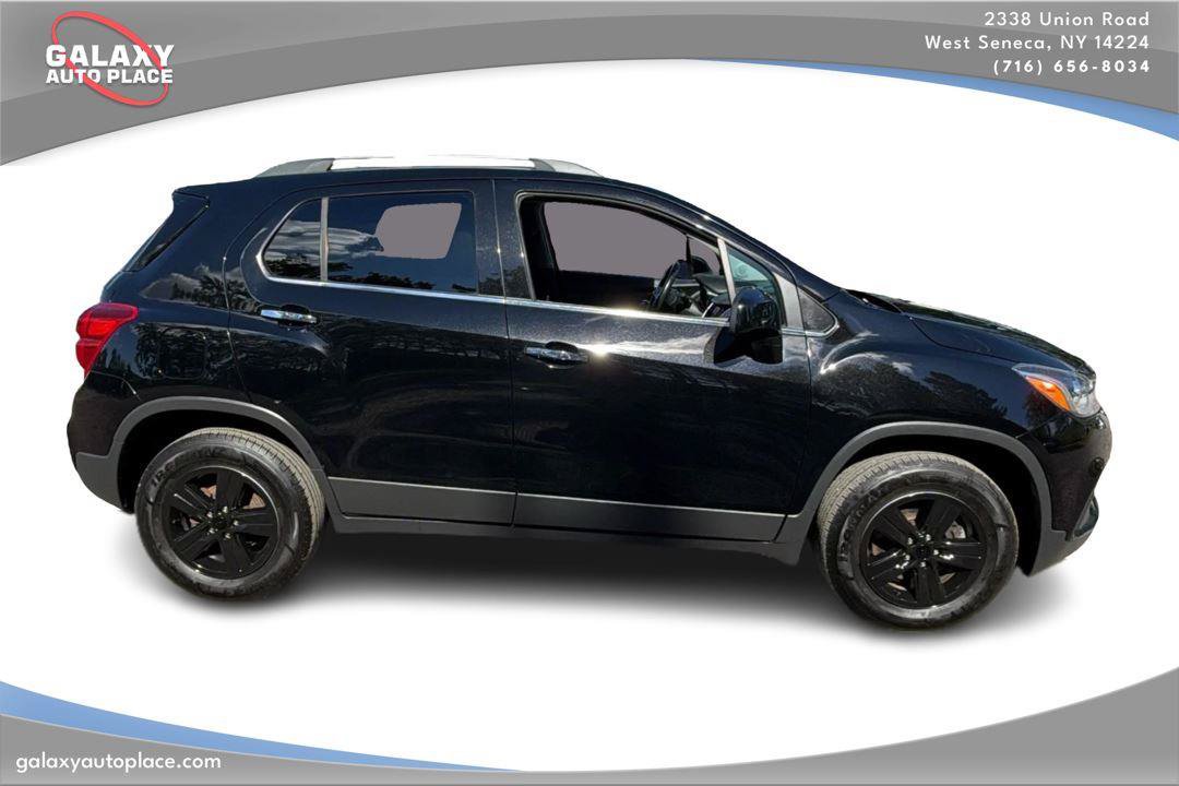 Used 2019 Chevrolet Trax LT w/ LT Convenience Package AWD/4WD image 4