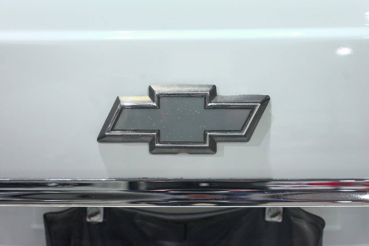 Used 1996 Chevrolet Impala SS image 23