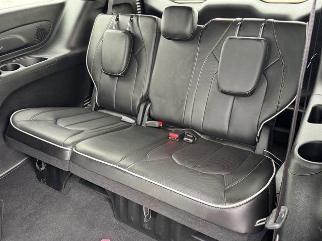 Used 2026 Chrysler Pacifica Limited image 18