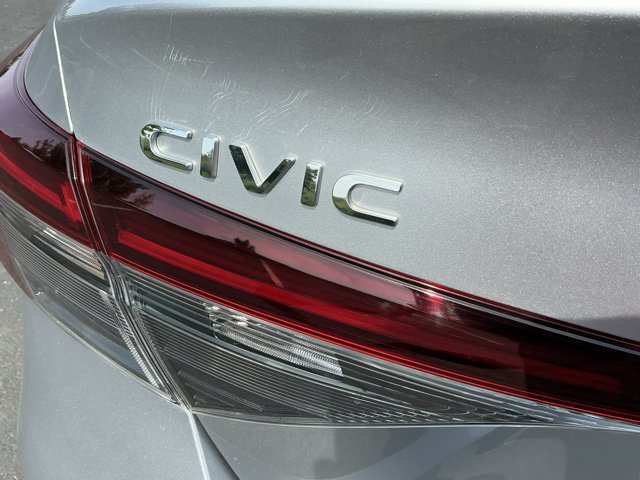 Used 2025 Honda Civic Sport image 6