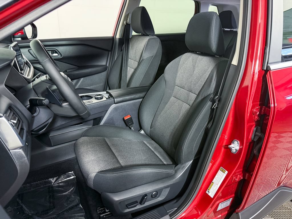 Certified 2026 Nissan Rogue SV w/ Cold Weather Package AWD/4WD image 17