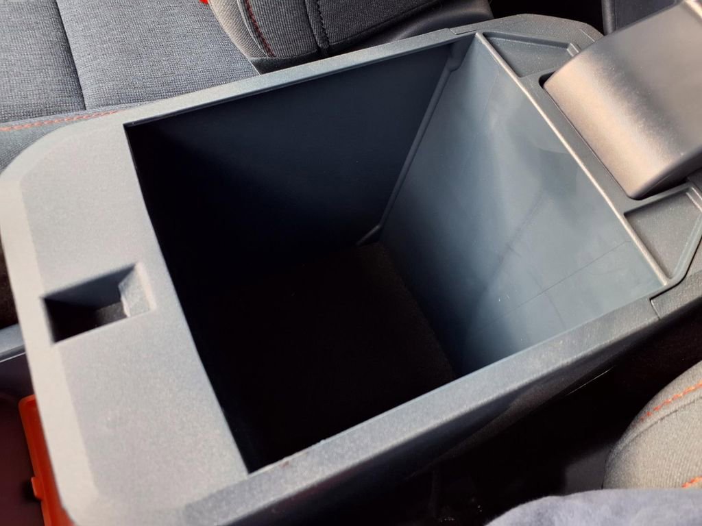 Used 2024 Ford Maverick XLT w/ XLT Luxury Package image 11