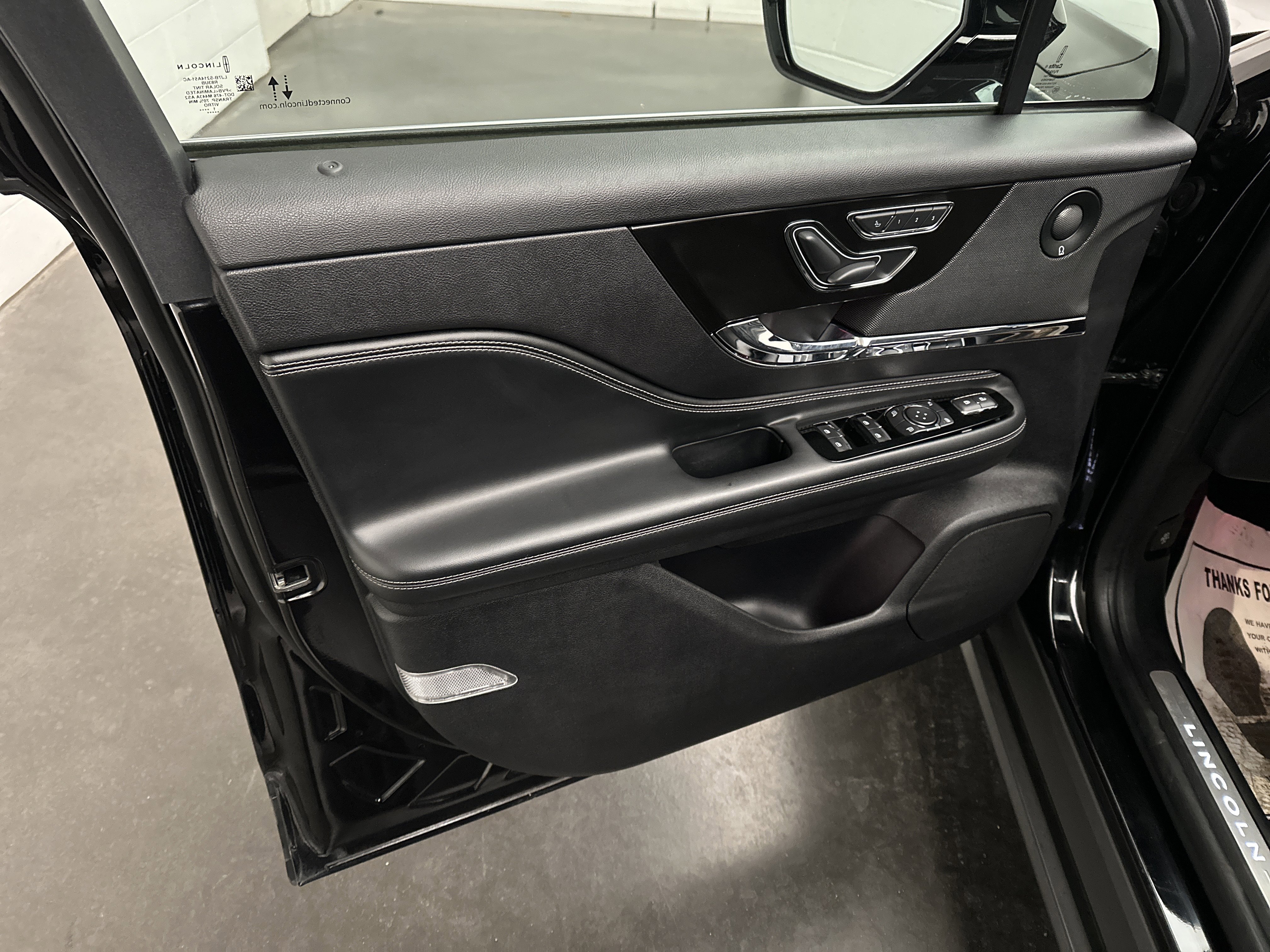 Used 2021 Lincoln Corsair Reserve w/ Equipment Group 201A image 20