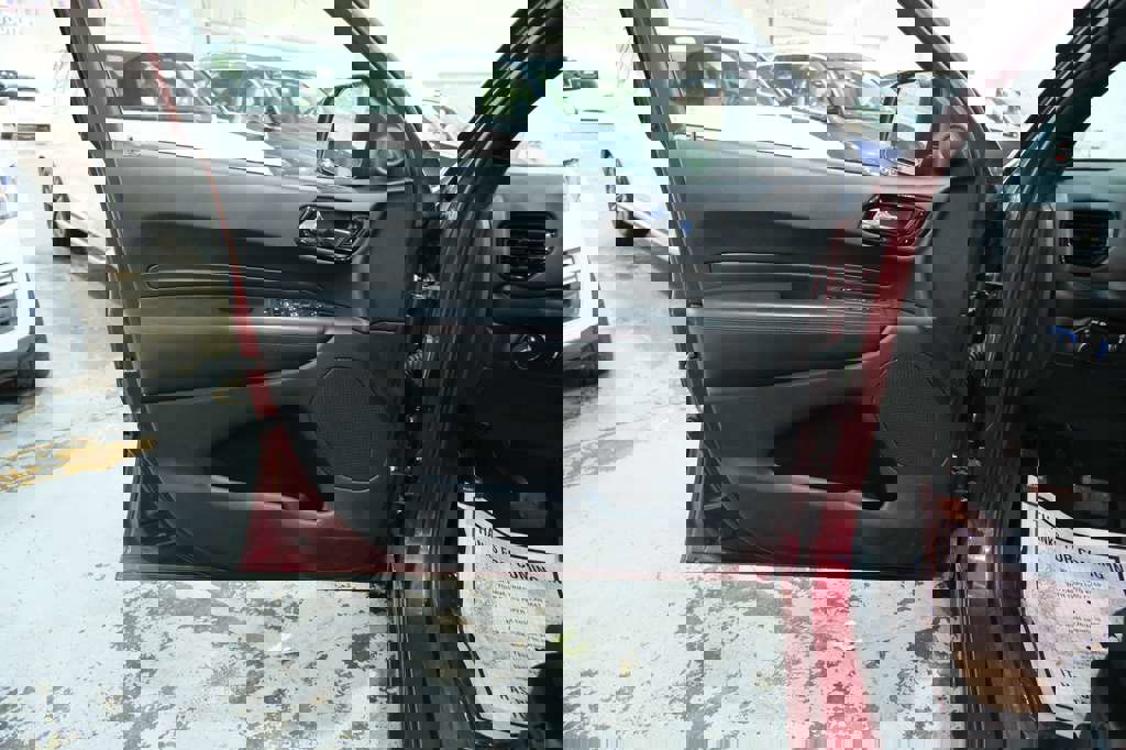 Used 2024 Dodge Durango GT image 18