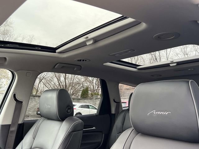Used 2020 Buick Enclave Avenir image 24