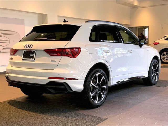 Certified 2025 Audi Q3 2.0T Premium Plus w/ Premium Plus Package AWD/4WD image 7
