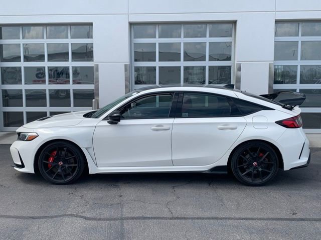 Certified 2025 Honda Civic Type R image 3