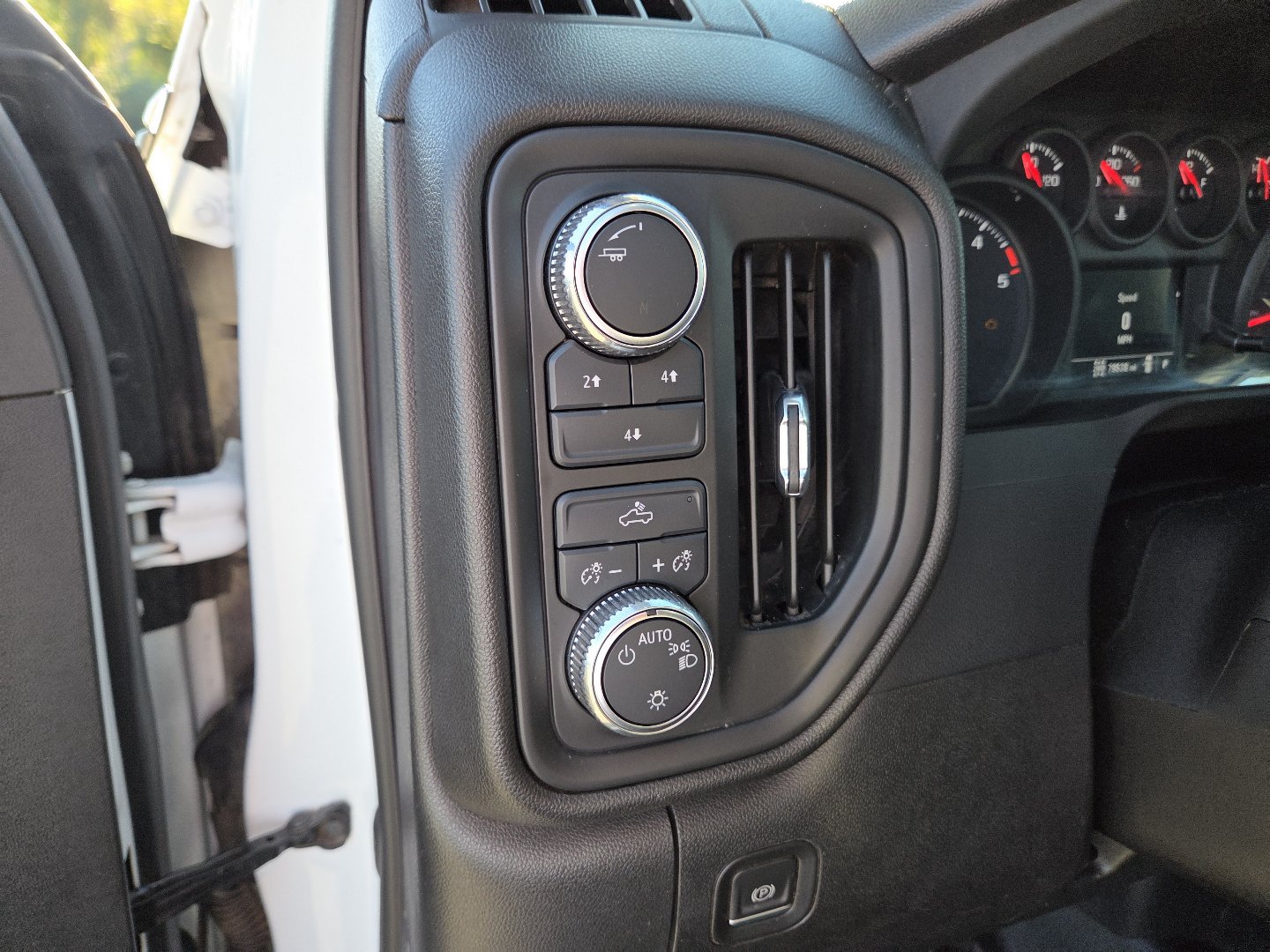 Used 2023 GMC Sierra 3500 Pro w/ Gooseneck/5TH Wheel Package AWD/4WD image 25