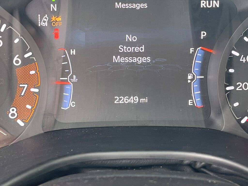 Used 2024 Jeep Compass Latitude image 3