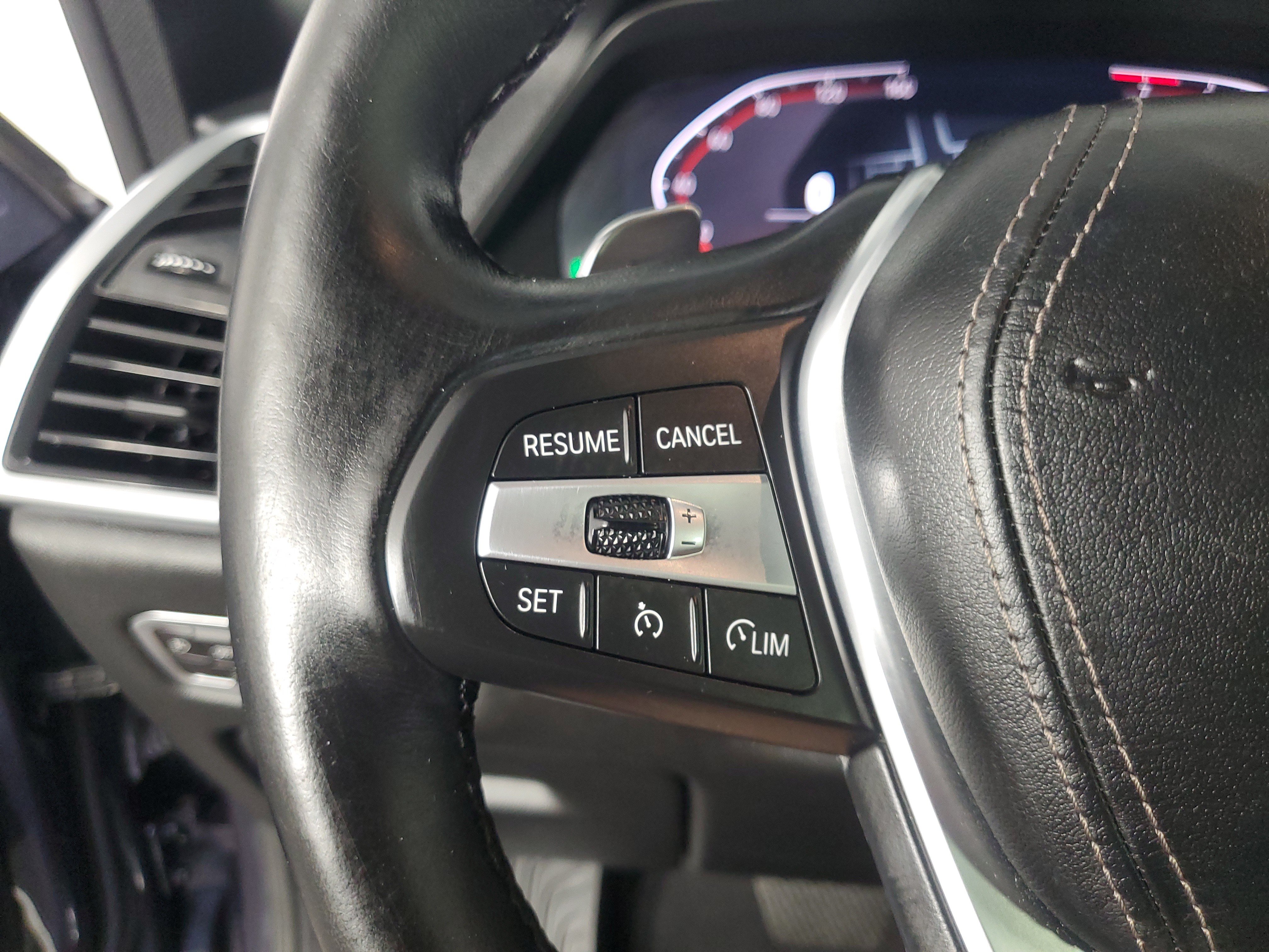 Used 2019 BMW X5 xDrive40i AWD/4WD image 28