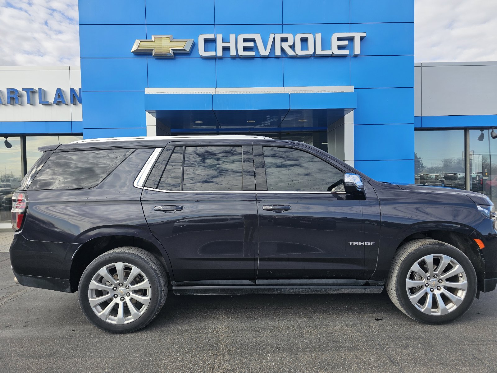 Used 2023 Chevrolet Tahoe Premier w/ Max Trailering Package AWD/4WD image 2