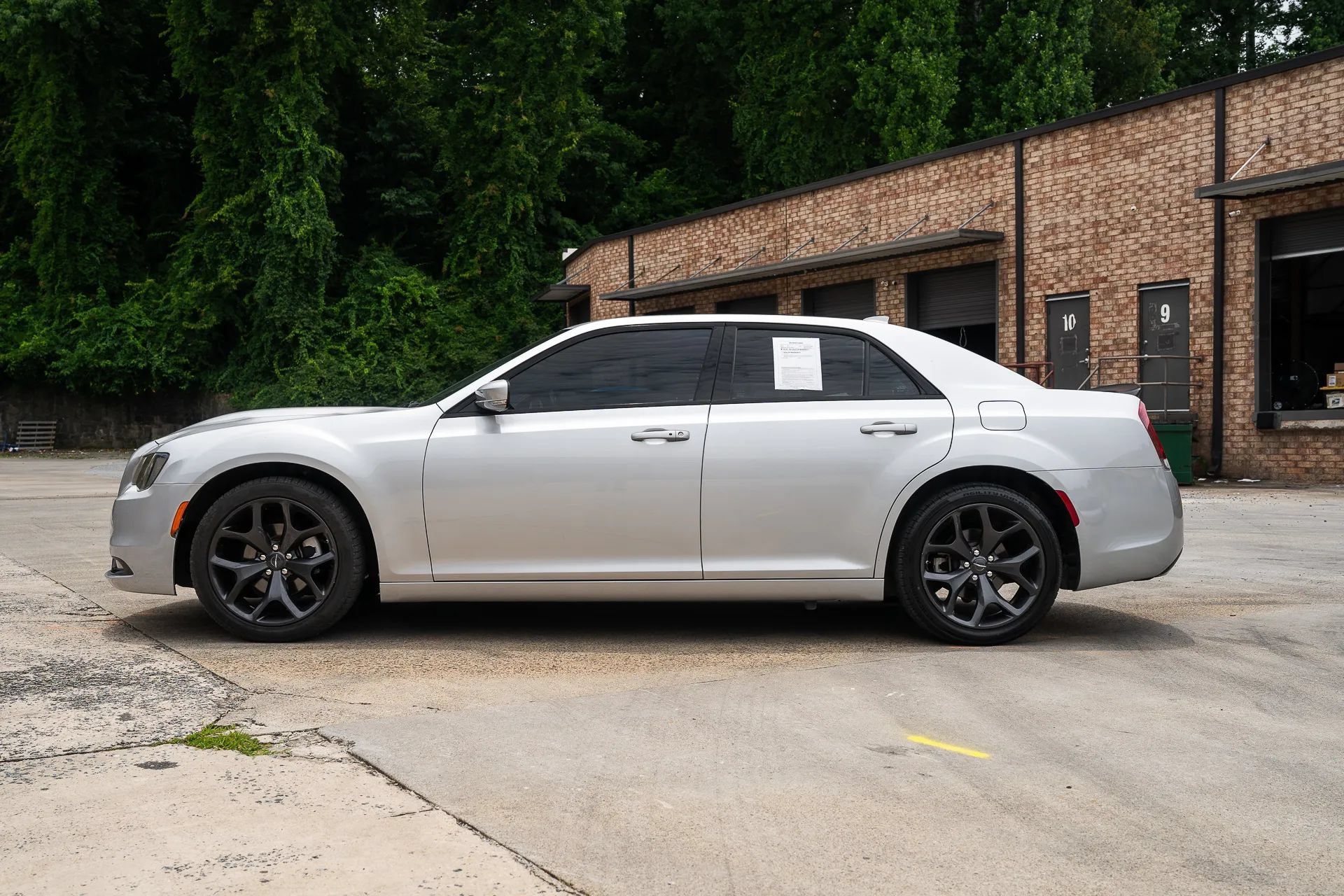 Used 2023 Chrysler 300 S RWD image 4