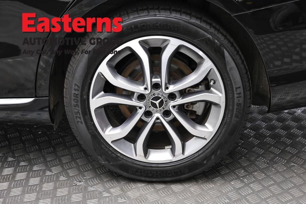 Used 2018 Mercedes-Benz C 300 4MATIC Sedan image 8