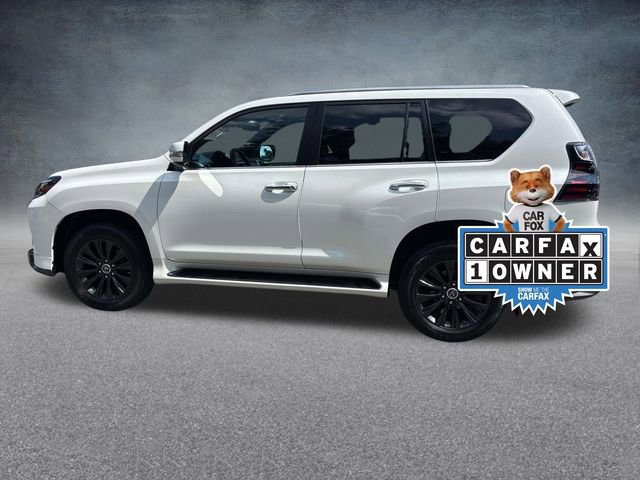 Used 2023 Lexus GX 460 Premium w/ Accessory Package image 2