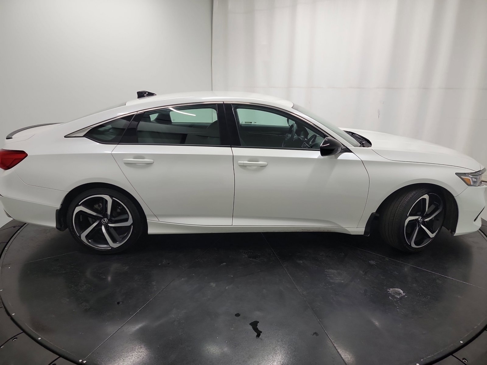 Certified 2021 Honda Accord Sport image 11