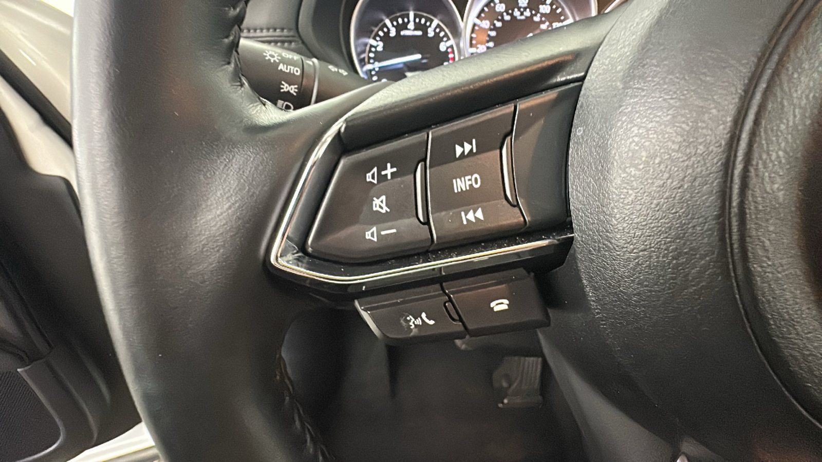 Used 2025 MAZDA CX-5 AWD 2.5 S w/ Preferred Package image 19