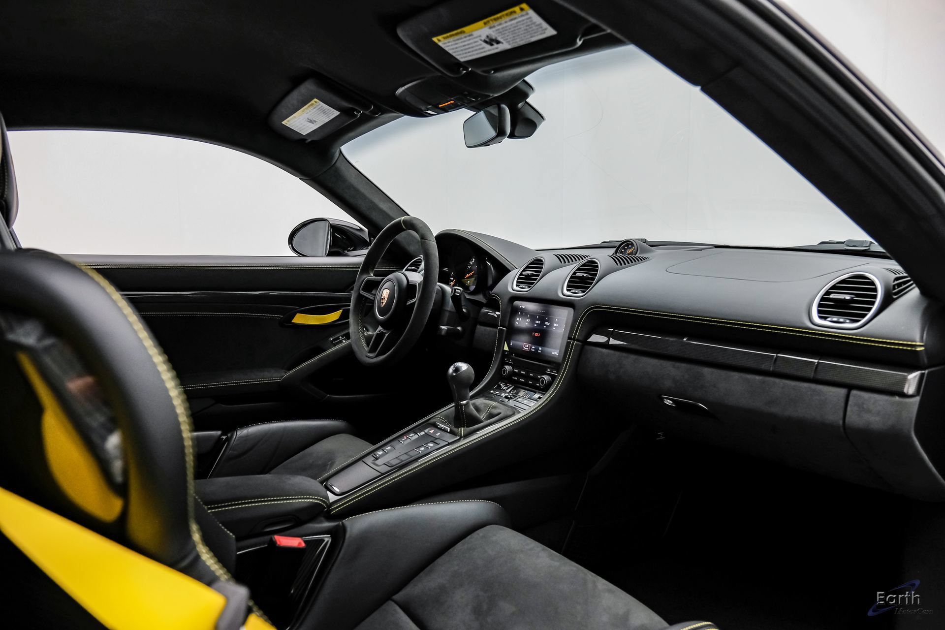 Used 2023 Porsche 718 Cayman GT4 RWD image 50