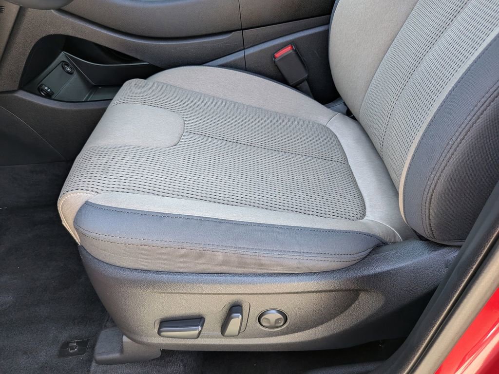 Used 2022 Hyundai Santa Fe SEL w/ Convenience Package FWD image 21