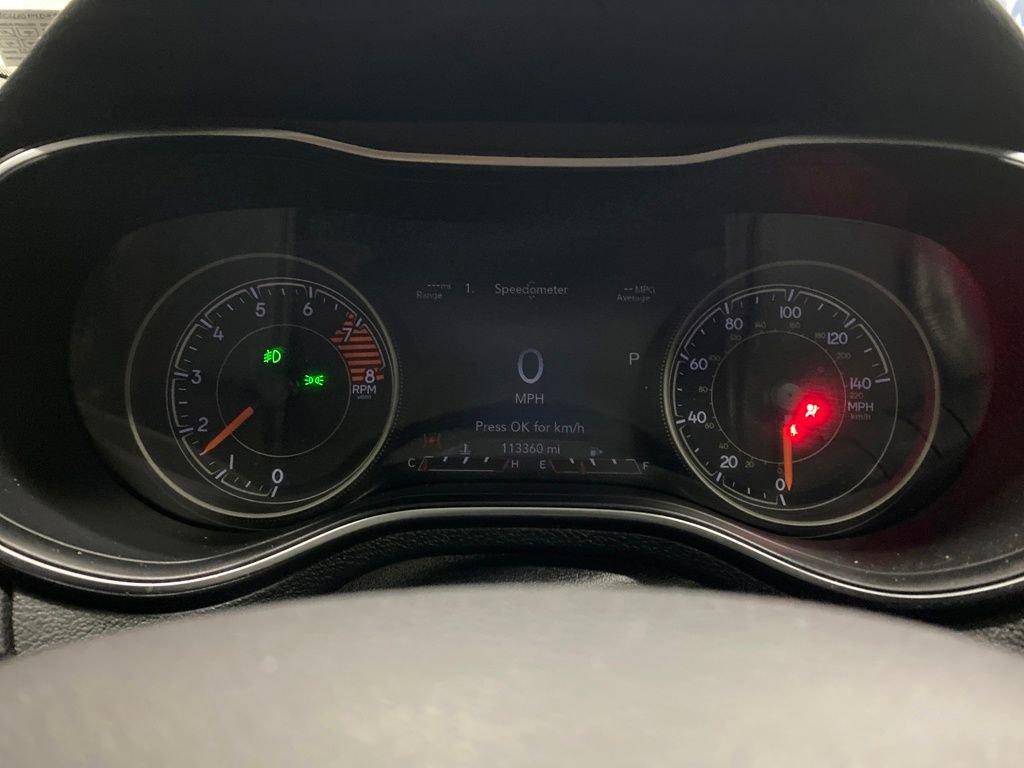 Used 2019 Jeep Cherokee Limited w/ Trailer Tow Group image 32