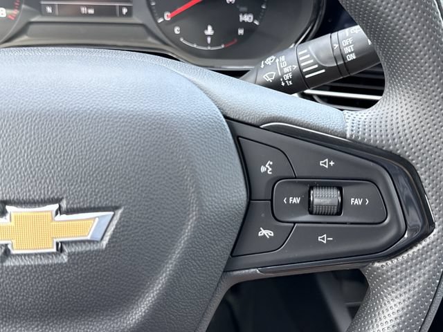 New 2026 Chevrolet Trax LS w/ LS Convenience Package FWD image 19