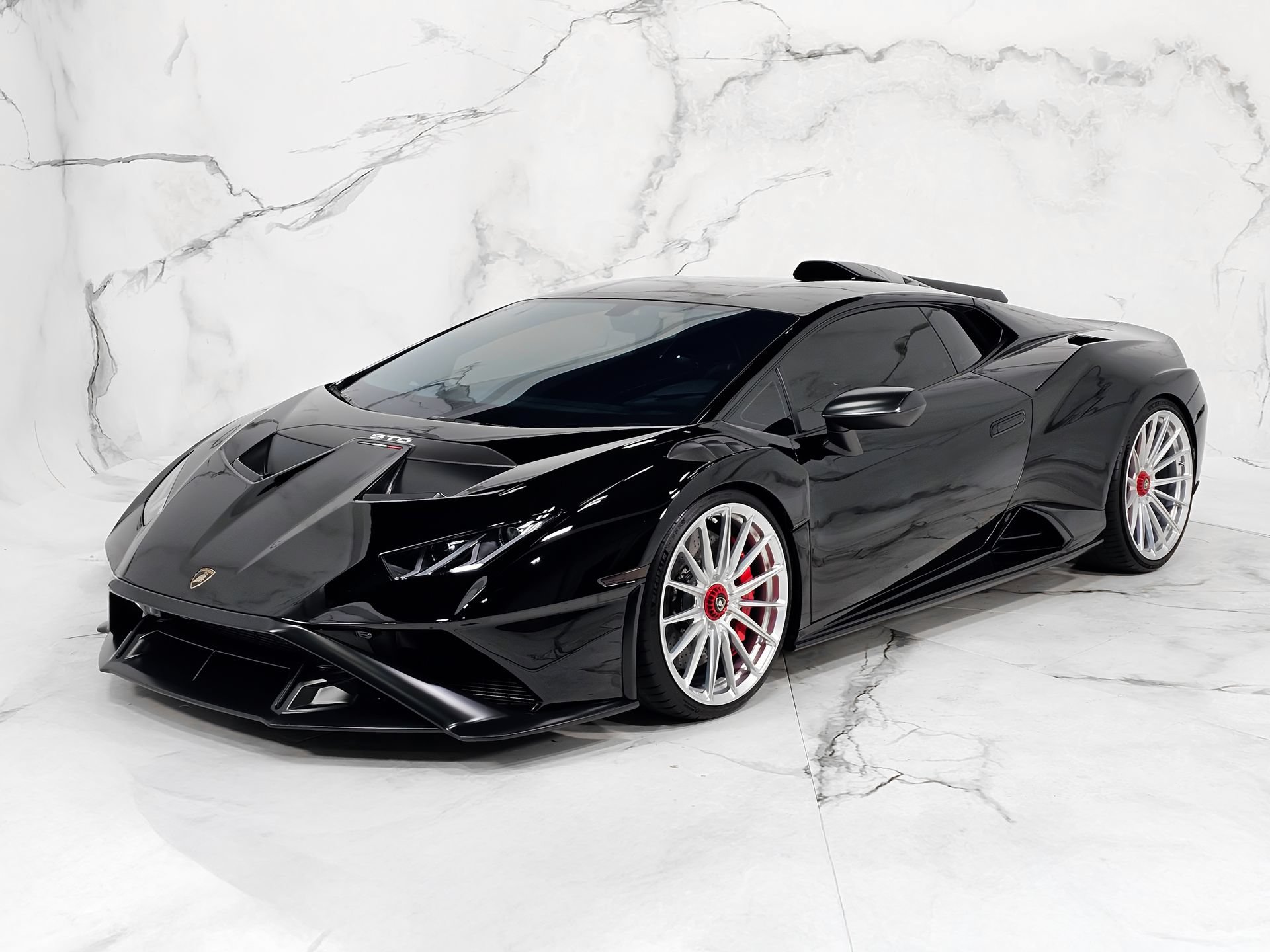 Used 2023 Lamborghini Huracan STO RWD image 12