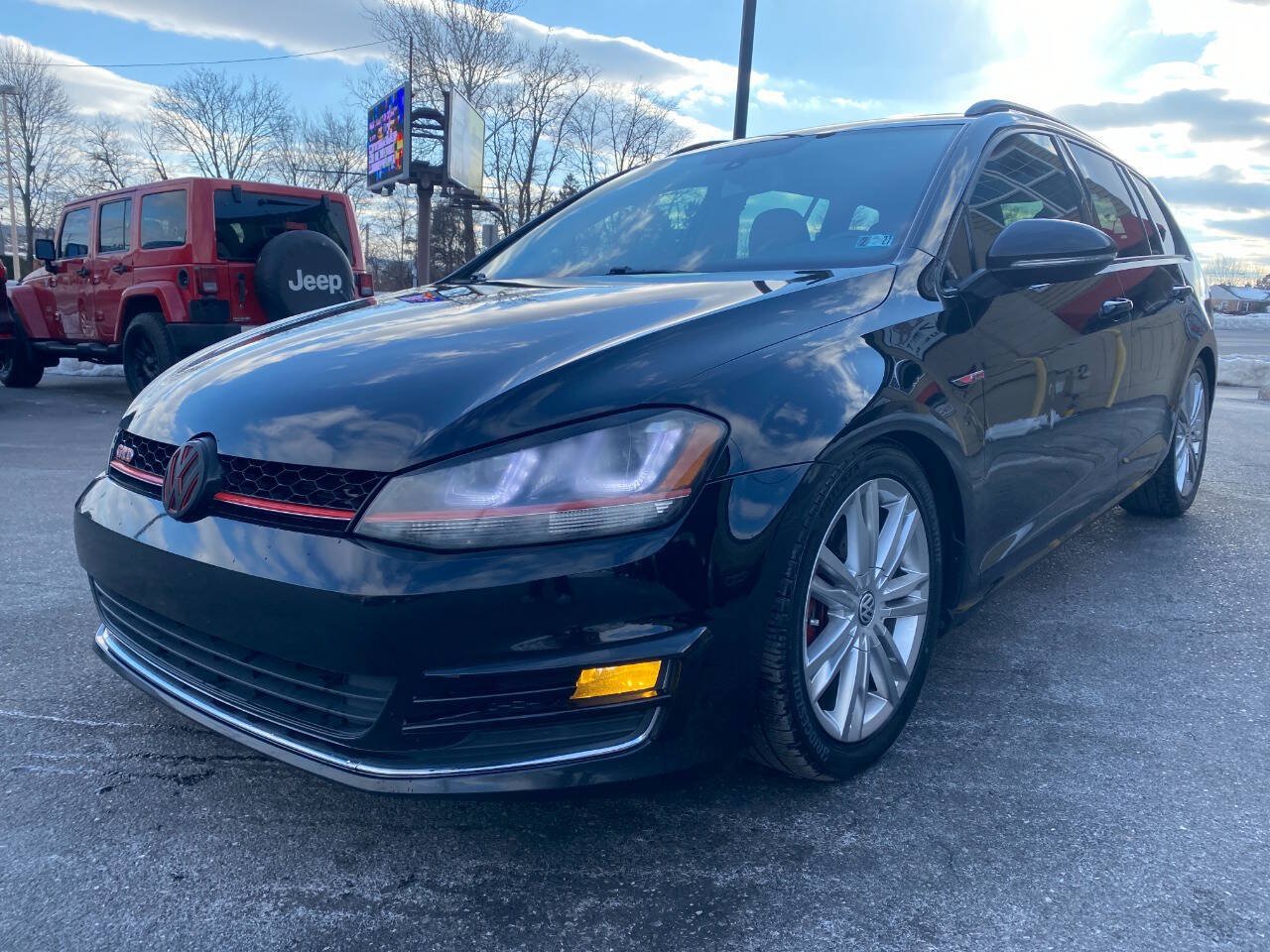 Used 2015 Volkswagen Golf TDI SE FWD image 7