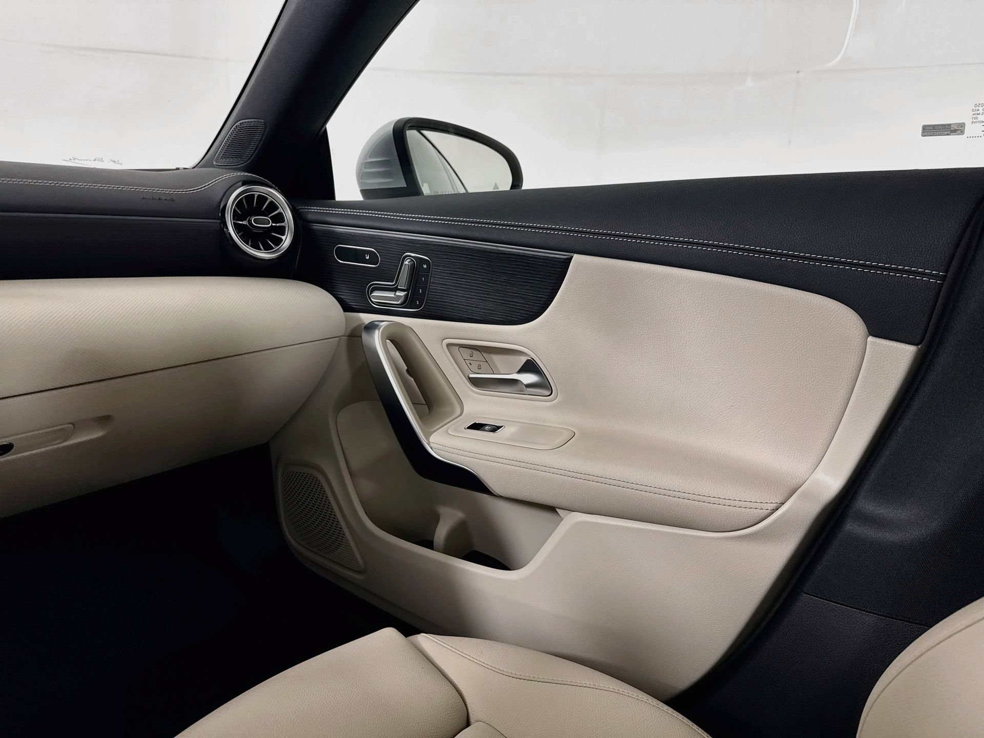 Certified 2026 Mercedes-Benz CLA 250 image 25
