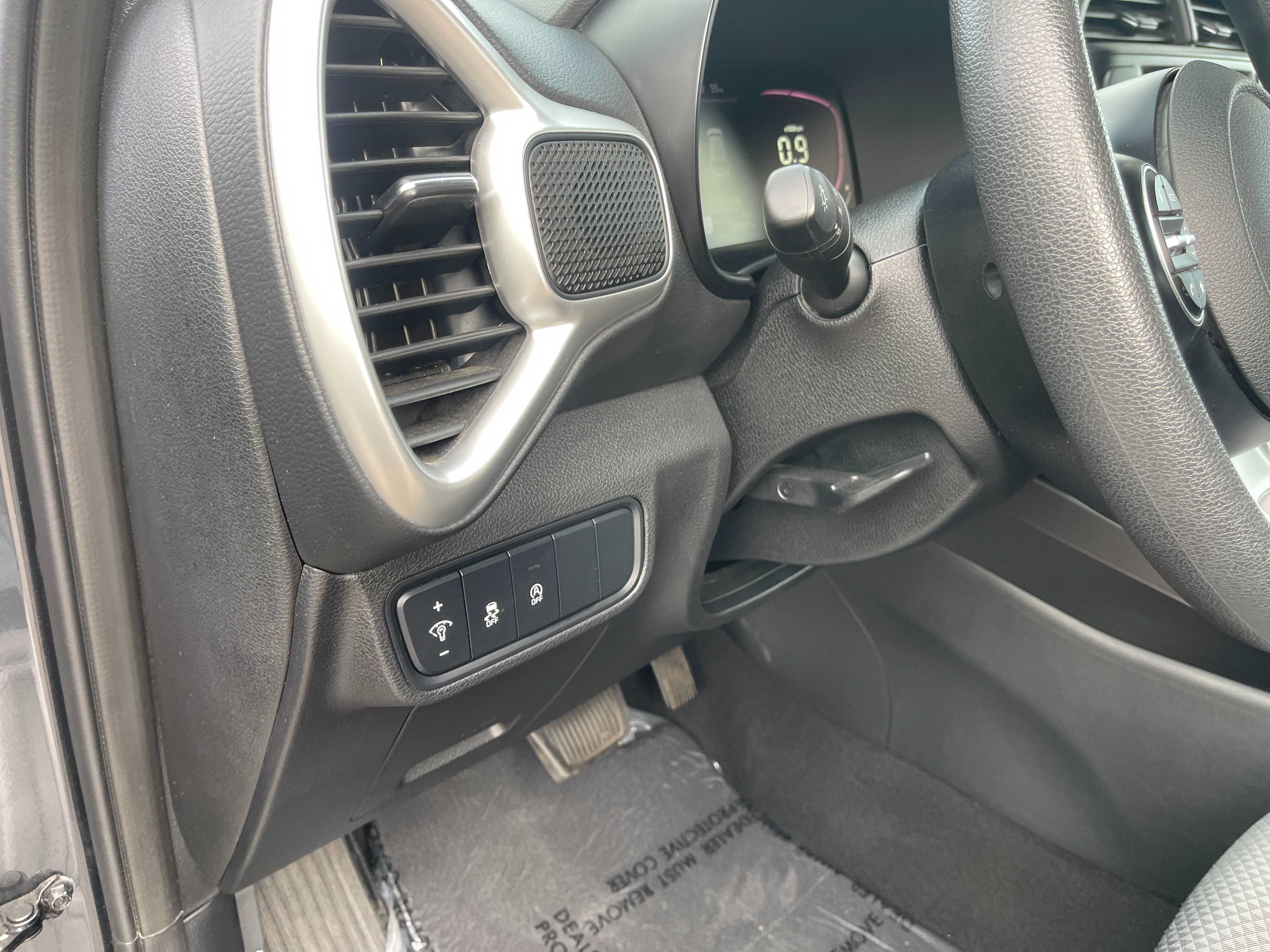 Used 2023 Kia Soul LX w/ LX Technology Package FWD image 18