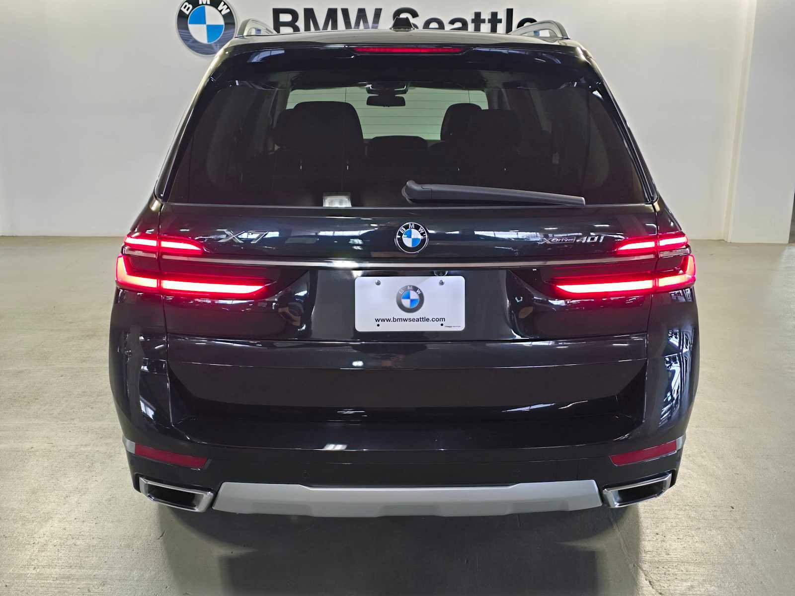 Used 2023 BMW X7 xDrive40i image 5